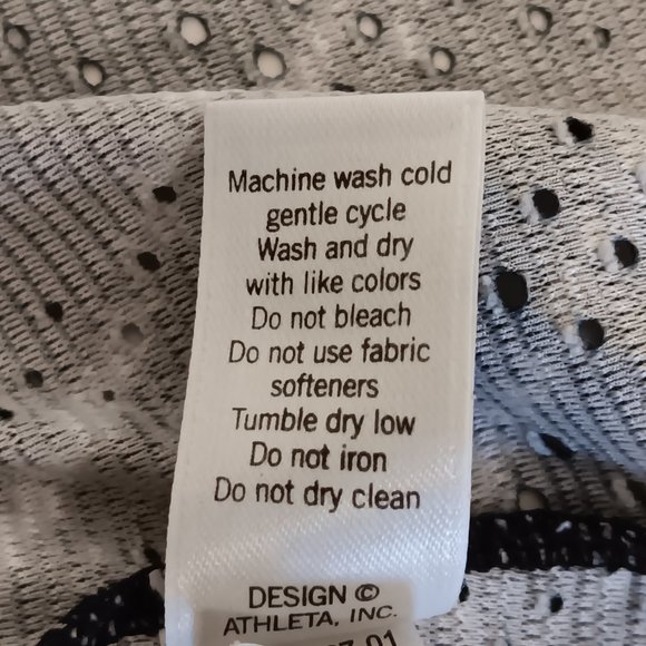 Athleta Women's Black Zig Zag Storm Printed Limitless Tank Size M - Picture 10 of 11